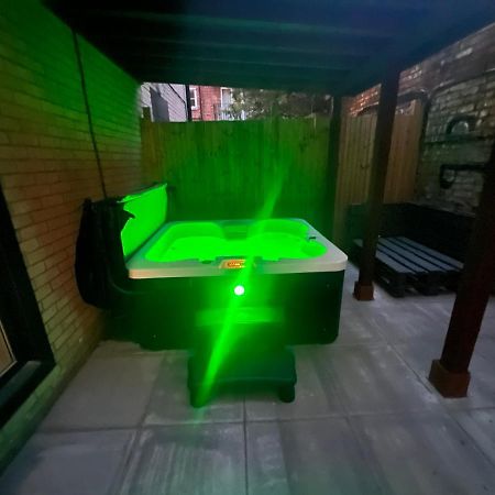 Central London, Jaccuzzi,Newbuild, 2 Bedrooms Two Baths Eksteriør bilde