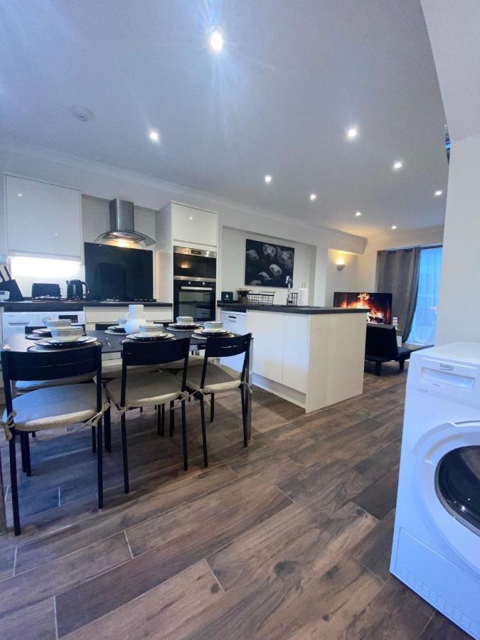 Central London, Jaccuzzi,Newbuild, 2 Bedrooms Two Baths Eksteriør bilde
